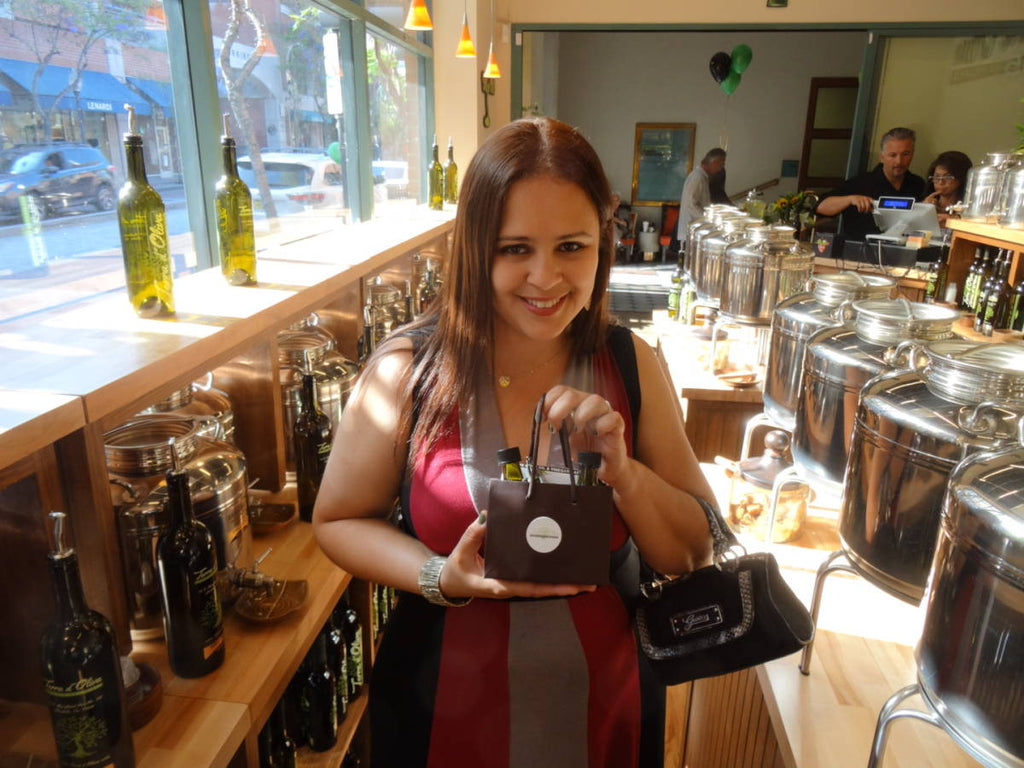 Terra d'Oliva Grand Opening featured at Vivendo na California blog